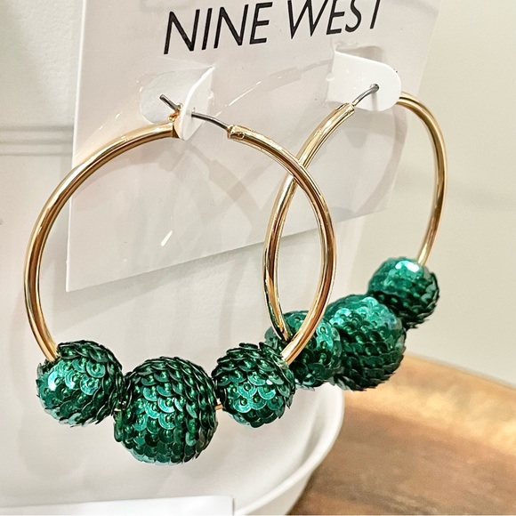 NWT Nine West colorful green gold hoop dangling statement earrings 70s 80s 90s - Picture 5 of 7